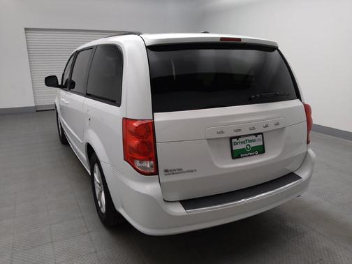 Bright White Clearcoat 2016 Dodge Grand Caravan SXT