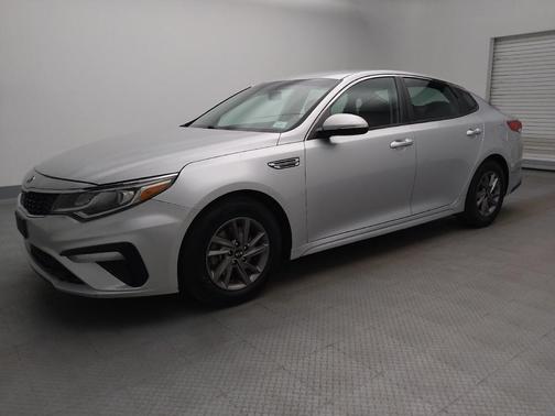 Sparkling Silver 2020 Kia Optima LX