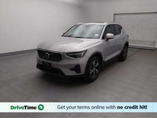 Silver 2023 Volvo XC40 B5 Plus Bright Theme