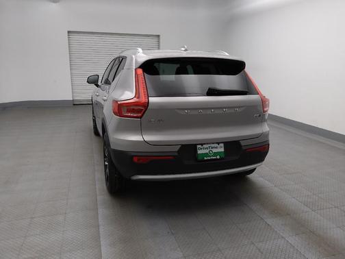 Silver 2023 Volvo XC40 B5 Plus Bright Theme