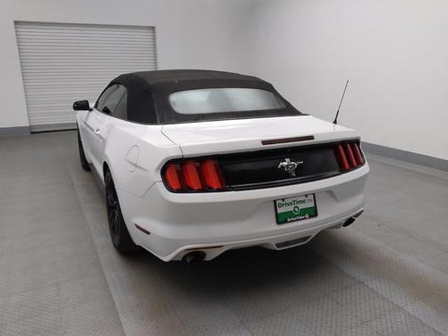 2016 Ford Mustang V6