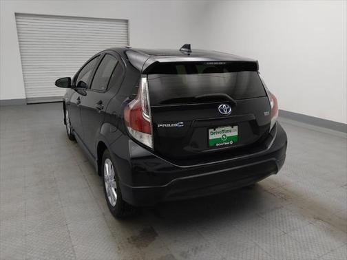 2017 Toyota Prius c Two