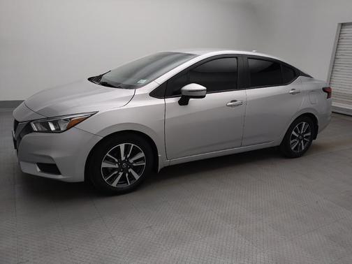 2021 Nissan Versa 1.6 SV