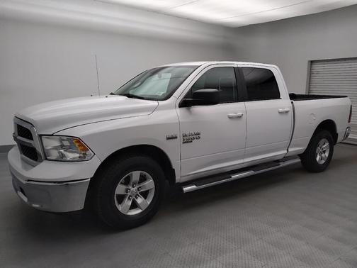 2019 RAM 1500 SLT