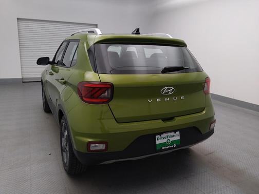 2021 Hyundai VENUE SEL