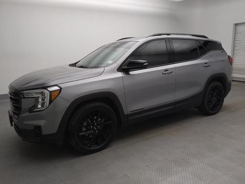 Sterling Metallic 2023 GMC Terrain SLT