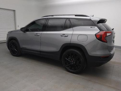 Sterling Metallic 2023 GMC Terrain SLT