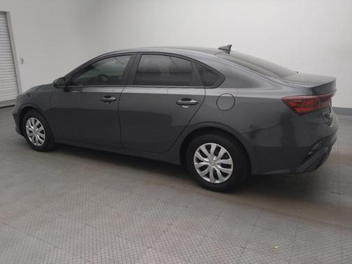 Gravity Gray 2024 Kia Forte LX