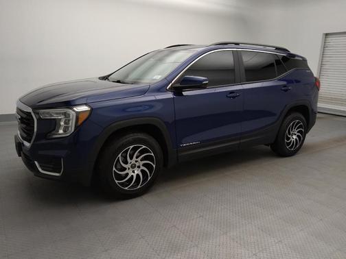 Marine Metallic 2022 GMC Terrain SLE