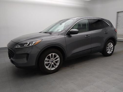 Carbonized Gray Metallic 2021 Ford Escape SE