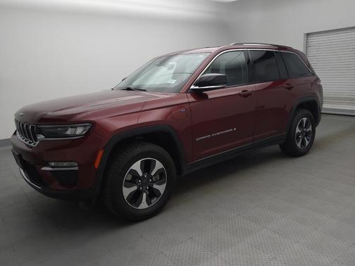 Velvet Red Pearlcoat 2023 Jeep Grand Cherokee 4xe Base