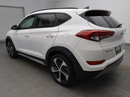 Dazzling White 2018 Hyundai TUCSON Value