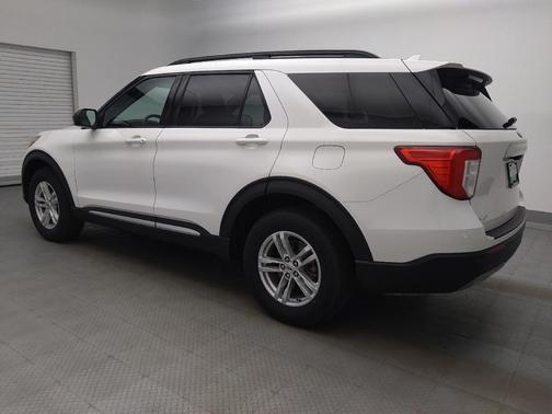 Star White Metallic Tri-Coat 2021 Ford Explorer XLT