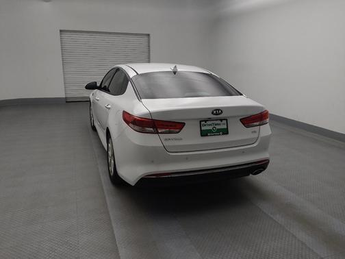 Snow White Pearl 2018 Kia Optima EX