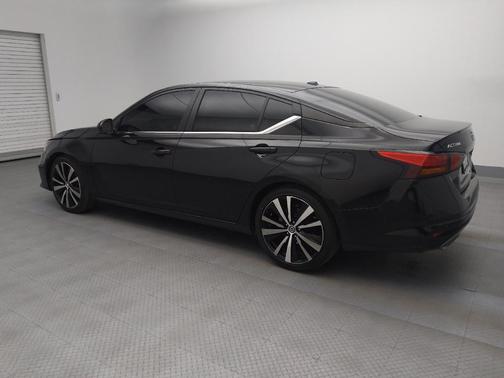 2022 Nissan Altima SR FWD