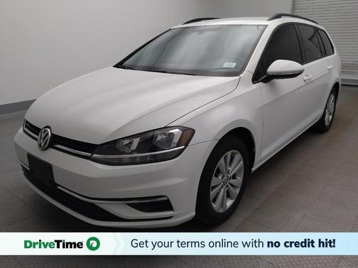 White 2018 Volkswagen Golf SportWagen TSI S
