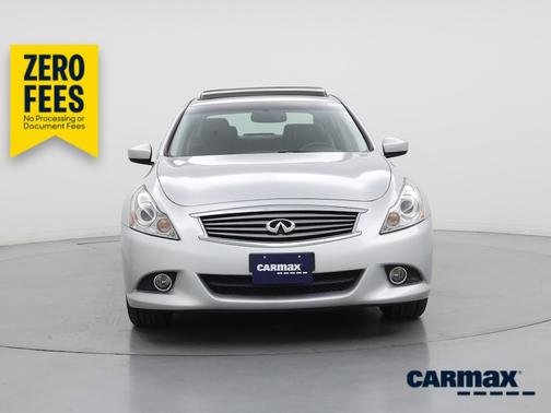 Silver 2015 INFINITI Q40