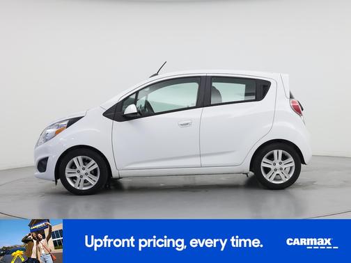 White 2015 Chevrolet Spark LT