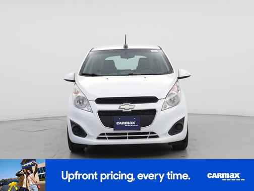 White 2015 Chevrolet Spark LT