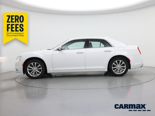 White 2019 Chrysler 300 Limited