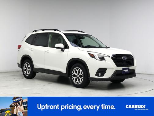White 2022 Subaru Forester Premium