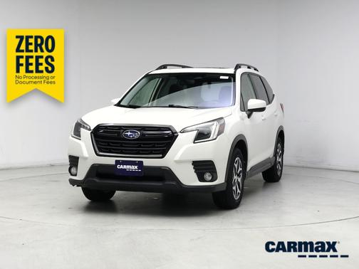 White 2022 Subaru Forester Premium