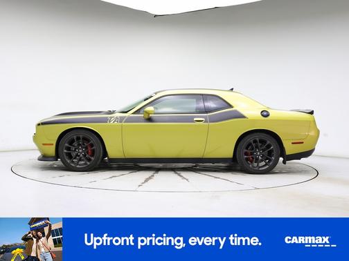 Gold 2021 Dodge Challenger R/T