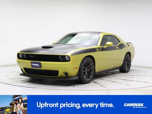 Gold 2021 Dodge Challenger R/T