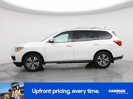 2017 Nissan Pathfinder SL