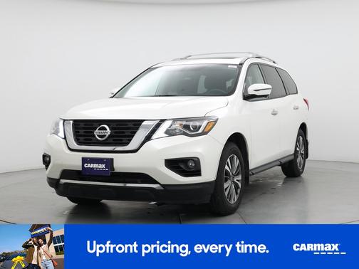 2017 Nissan Pathfinder SL