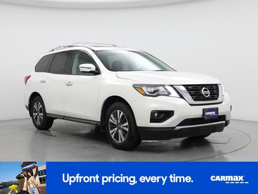 2017 Nissan Pathfinder SL