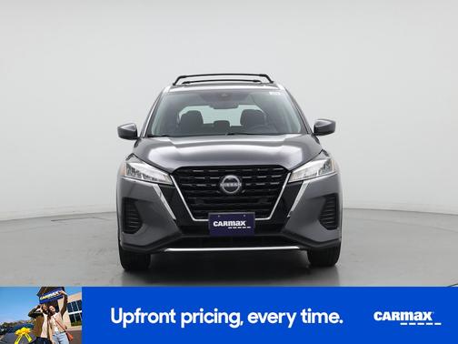 Gray 2022 Nissan Kicks SV
