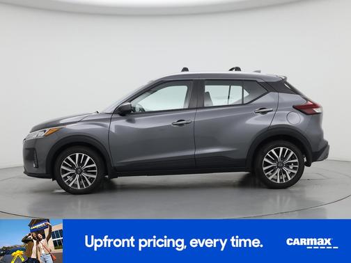 Gray 2022 Nissan Kicks SV