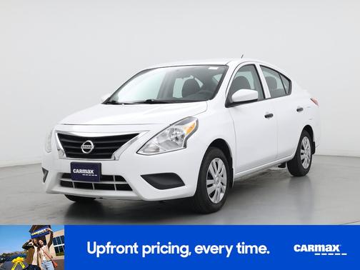 White 2018 Nissan Versa SV