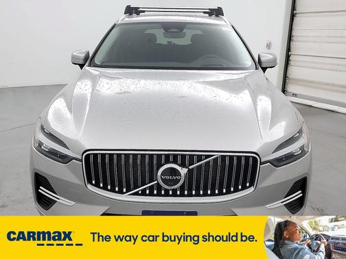 2022 Volvo XC60 Recharge Plug-In Hybrid T8 Inscription