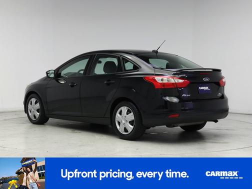 Black 2014 Ford Focus SE