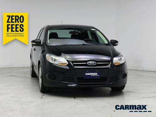 Black 2014 Ford Focus SE