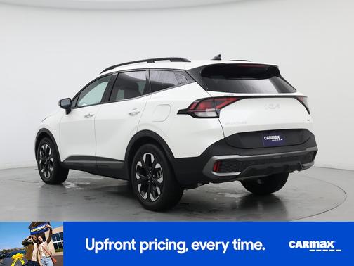 White 2024 Kia Sportage Plug-In Hybrid X-Line