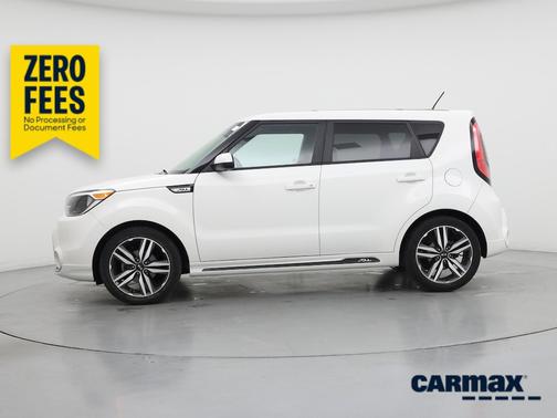 White 2016 Kia Soul +
