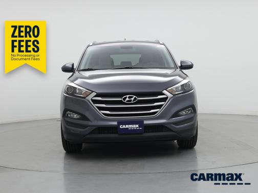 Gray 2017 Hyundai TUCSON SE