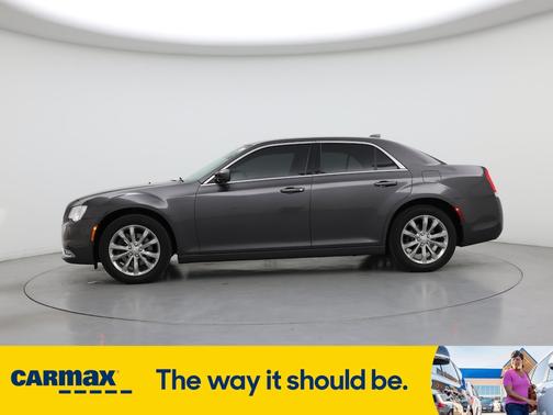 2018 Chrysler 300 Touring L