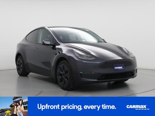 Gray 2024 Tesla Model Y Long Range