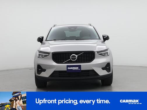 Silver 2023 Volvo XC40 B4 Ultimate Dark Theme