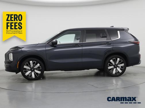 Gray 2025 Mitsubishi Outlander SE