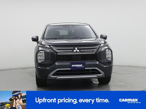 Gray 2025 Mitsubishi Outlander SE