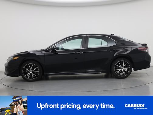 Black 2023 Toyota Camry SE