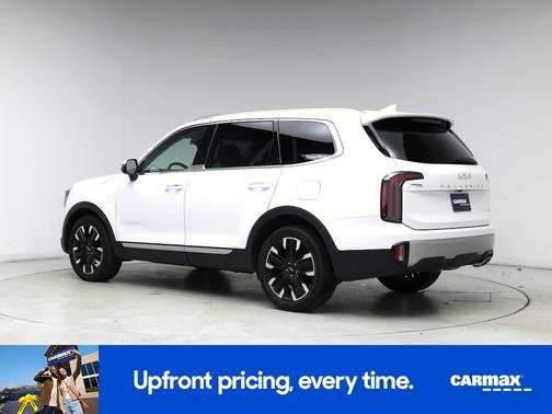 White 2023 Kia Telluride SX Prestige