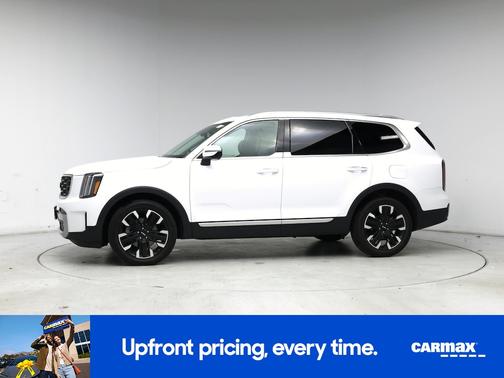 White 2023 Kia Telluride SX Prestige