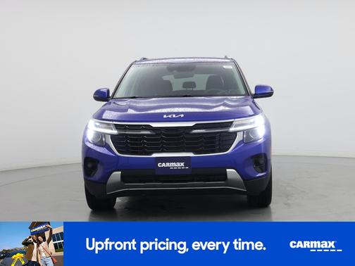 Blue 2024 Kia Seltos S
