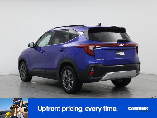 Blue 2024 Kia Seltos S